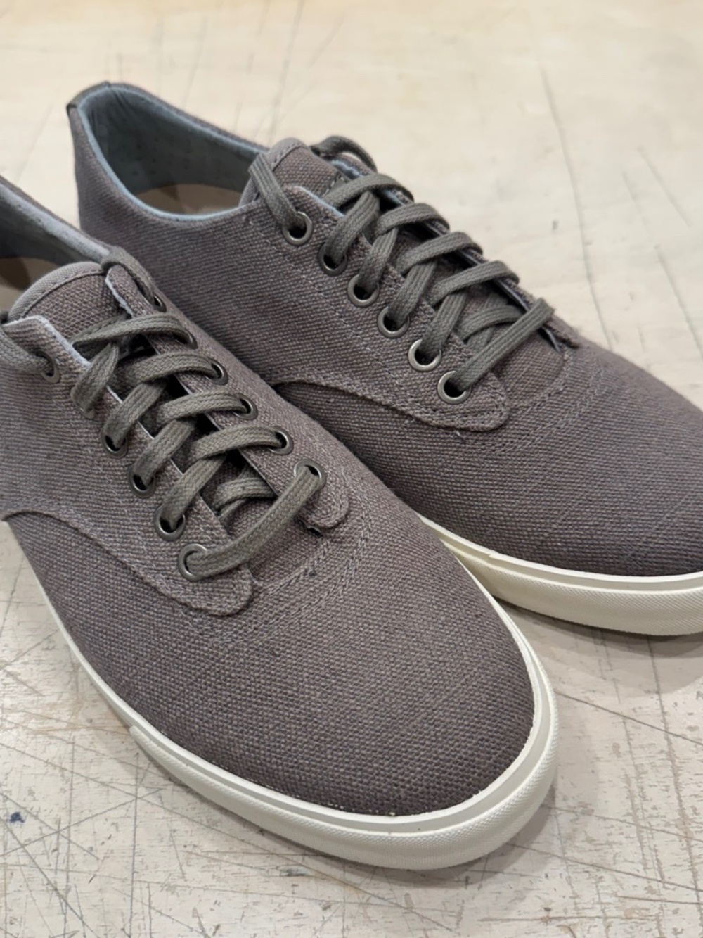 Seavees Pantone Linen Plimsoll Men's Sneaker Size 8 Color Grey